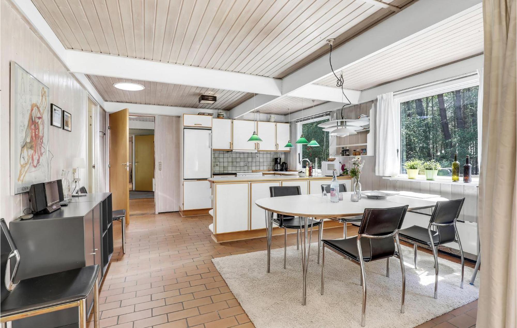 Lovely Home In Nexo With Kitchen Exteriér fotografie